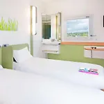 Hotel Ibis Budget West *
