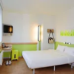Отель Ibis Budget West