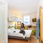 Hotel Ibis Budget West