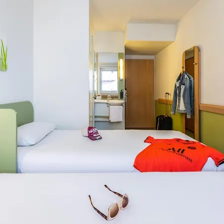 Ibis Budget West * Zurigo