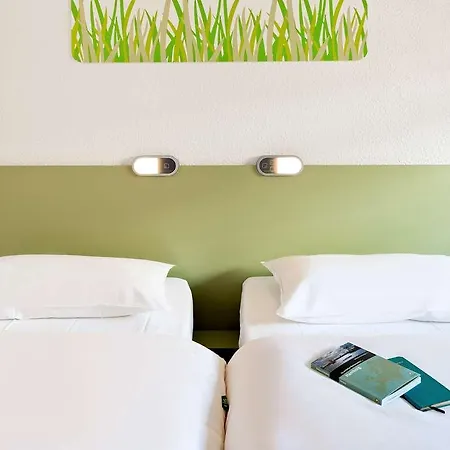 Ibis Budget West