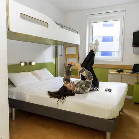 Hotel Ibis Budget West