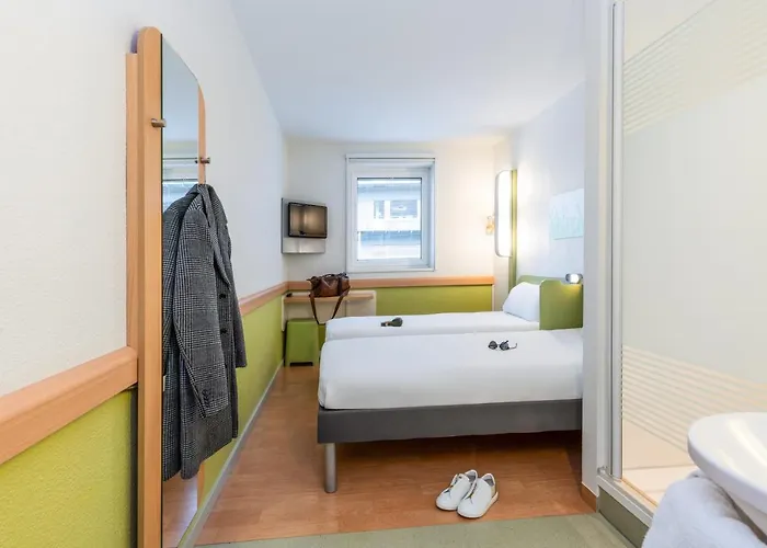 Hotel Ibis Budget West