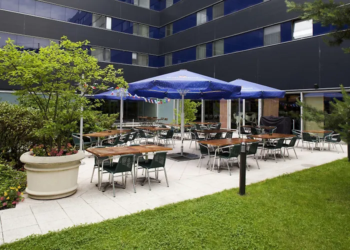 Ibis Budget West 호텔