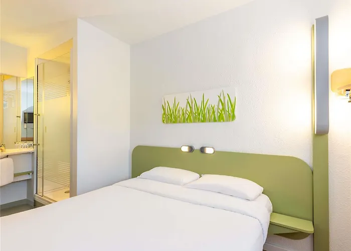 Otel Ibis Budget West *