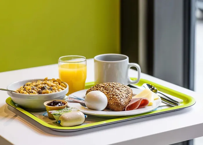 Otel Ibis Budget West *