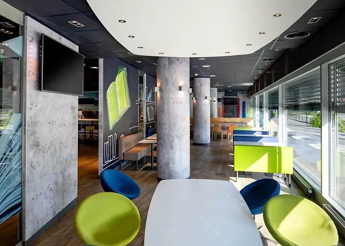 إيبيس بدجيت زيوريخ سيتي ويست *