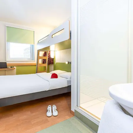 Ibis Budget West