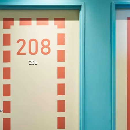 Hotel Ibis Budget West