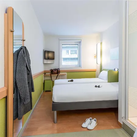 Готель Ibis Budget West Цюрих