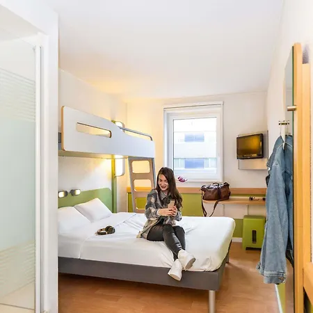 Hotel Ibis Budget West